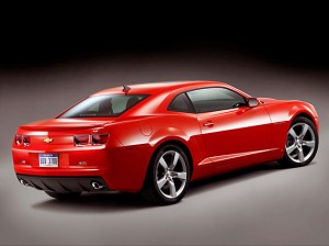 Chevrolet Camaro komt weer terug Het Camaro- ontwerp klopt helemaal, vanaf de neus tot aan de kont