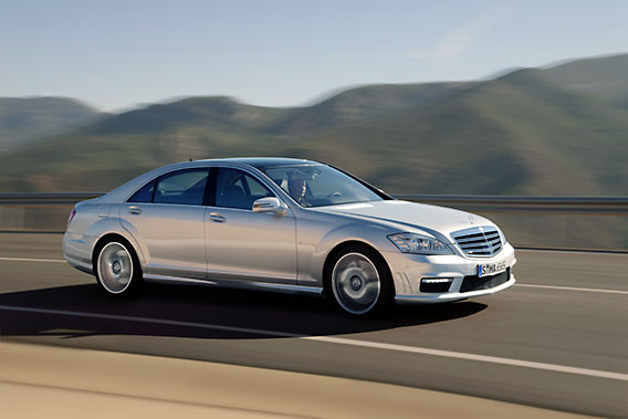 奔馳S65 AMG的速度更快,但是這是不是真的有必要嗎? Mercedes S65 AMG is niet sneller geworden, maar dat was ook niet echt nodig?