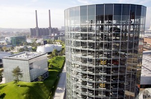 Twee Car Towers prijken als echte eye catchers aan de horizon
