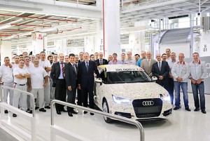 Reden voor een feestje bij de Brusselse Audi vestiging en een rondleiding voor Koning Albert